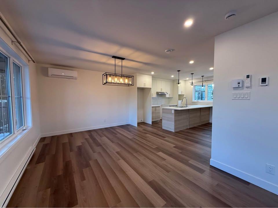 Grand appartement 6 1/2 4