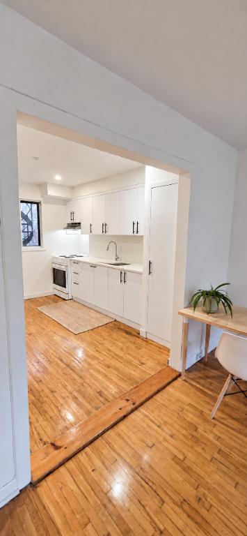 CESSION DE BAIL – 4½ / 2 chambres – Plateau Mont-Royal 4