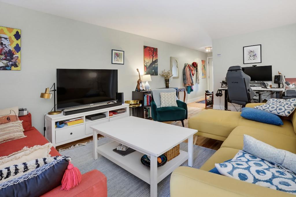 5436 Rue Robert-Gravel, Montréal, QC, Canada — photo 2