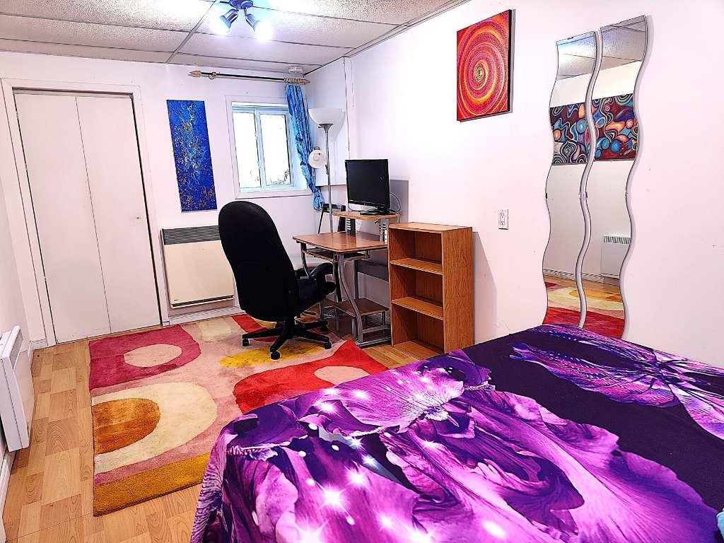 Superbe Meuble complet! Tout Inclus! 4 1/2 pour 1399cad  Disponible maintenant! immediatement! aussi un 3 1/2 pour 899 metro longueuil montreal 5