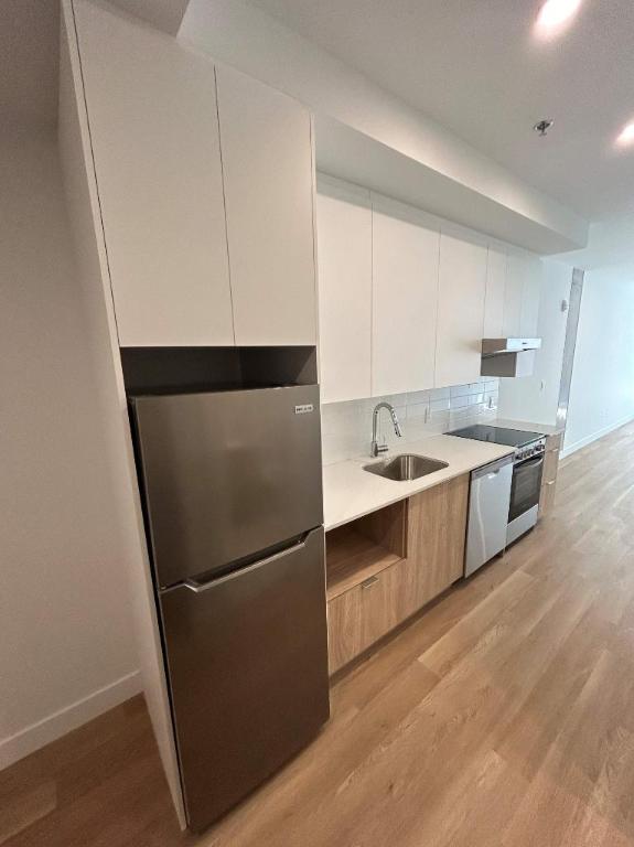 Loft Spacieux au Centre-Ville – Entièrement Équipé et Moderne 4