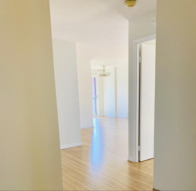 Bright 2-bedroom condo (4½) for rent — Ahuntsic-Cartierville — $1,700/mo 2