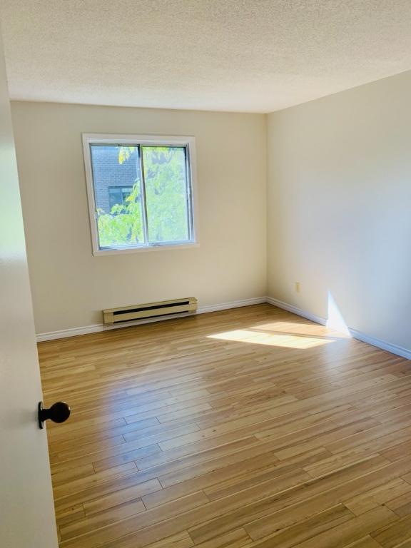 Bright 2-bedroom condo (4½) for rent — Ahuntsic-Cartierville — $1,700/mo 4