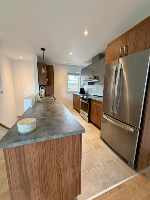 CONDO CHALEUREUX ET LUMINEUX 2 CHAMBRES À LOUER — MONT-TREMBLANT | 1 900 $/MOIS 5