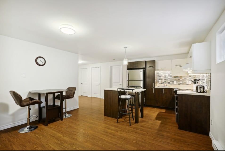 Grand 4½ + bureau à louer | TOUT INCLUS | 1 150 pi² | Saint-Jérôme 2