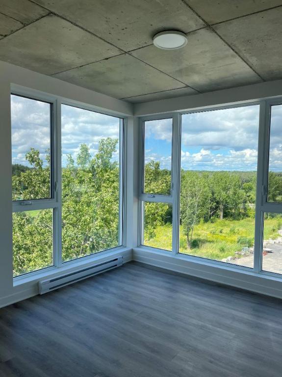 2 CH - 1 SDB - Terrebonne - $2,050 /mo 4