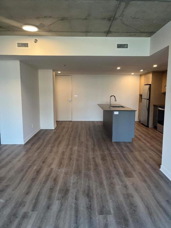2 CH - 1 SDB - Terrebonne - $2,000 /mo 2
