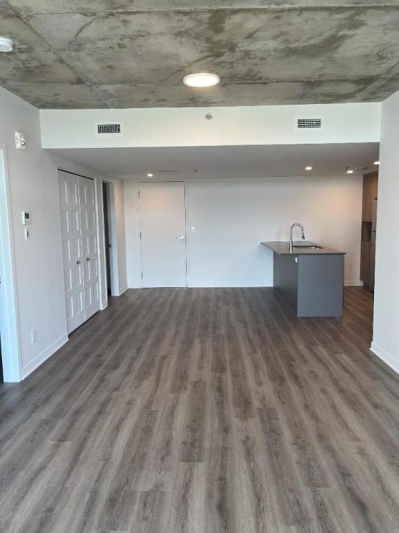 2 CH - 1 SDB - Terrebonne - $2,055 /mo 2