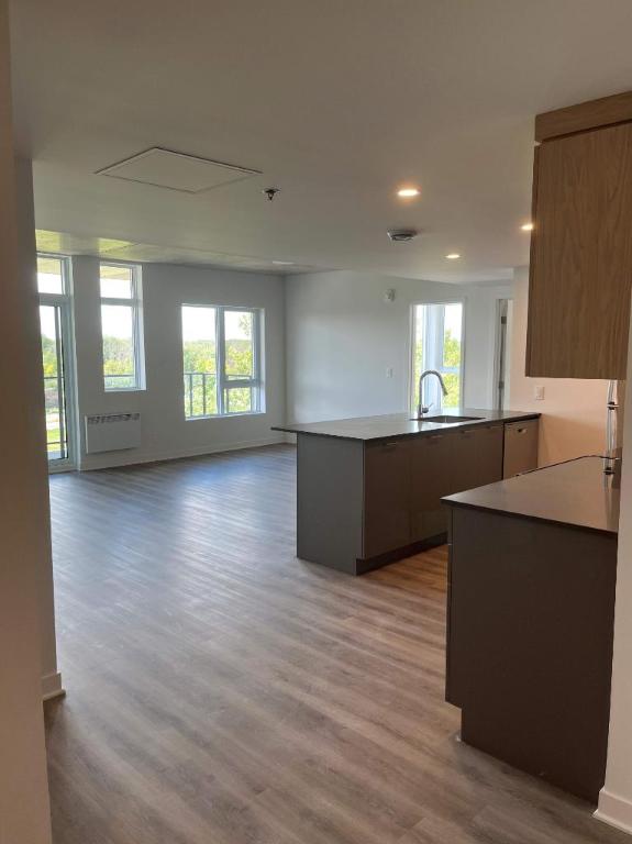 2 CH - 1 SDB - Terrebonne - $2,050 /mo 2