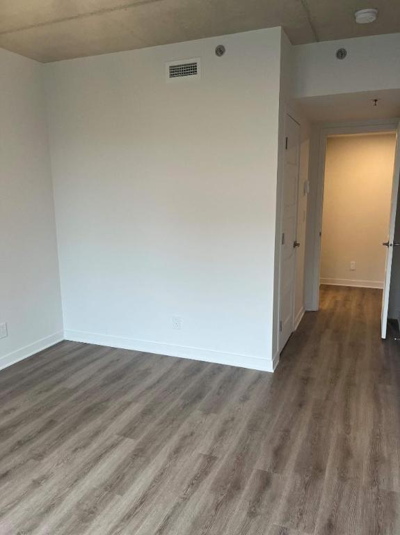 2 CH - 1 SDB - Terrebonne - $2,100 /mo 4