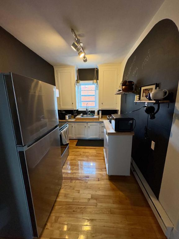 Appartement 4 1/2 sur le bord de l'eau 4