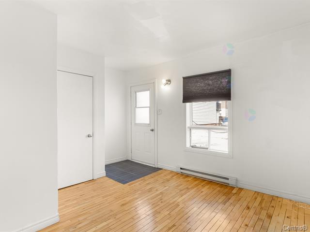 4 1/2 rue Ste Élisabeth avec cours privée 4
