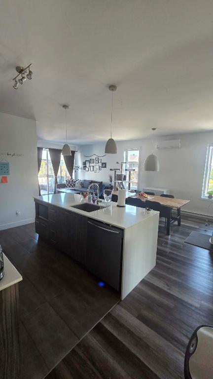 Logement 5 1/2 à louer 5