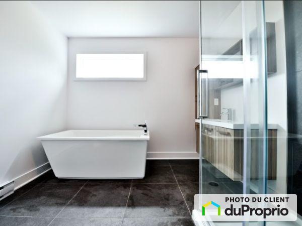 GRAND LOGEMENT 5 1/2 Mirabel 3