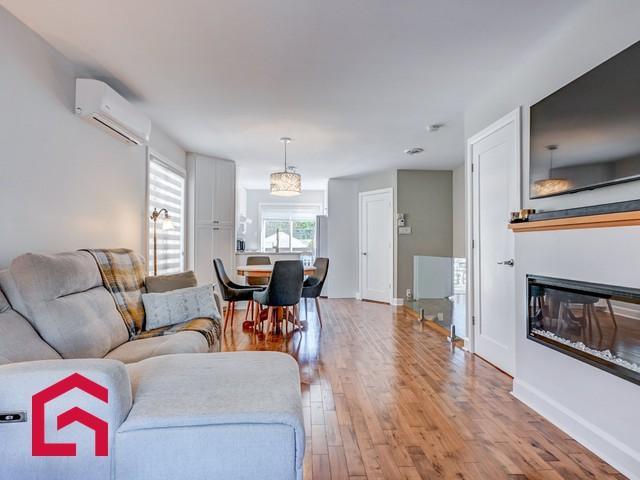 703 Crois. Brown — photo 3
