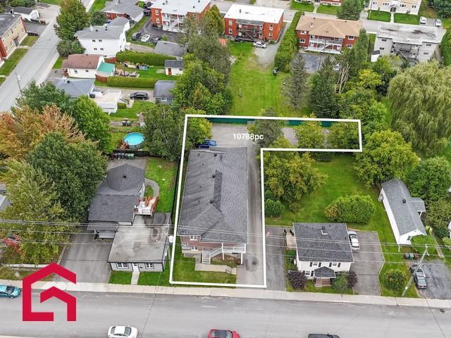 390 Rue de l'Assomption — photo 2