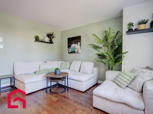 4784 Rue du Vert — photo 3