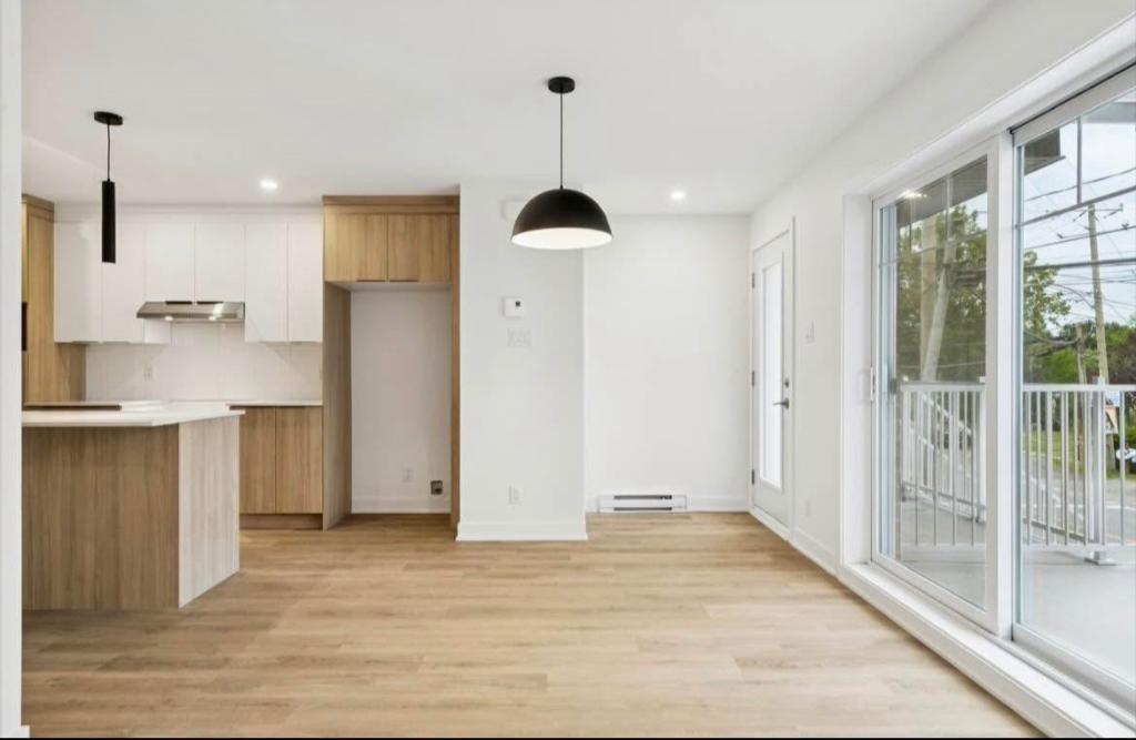 218 Salaberry Nord - Chateauguay 2