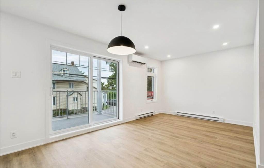 218 Salaberry Nord - Chateauguay 4