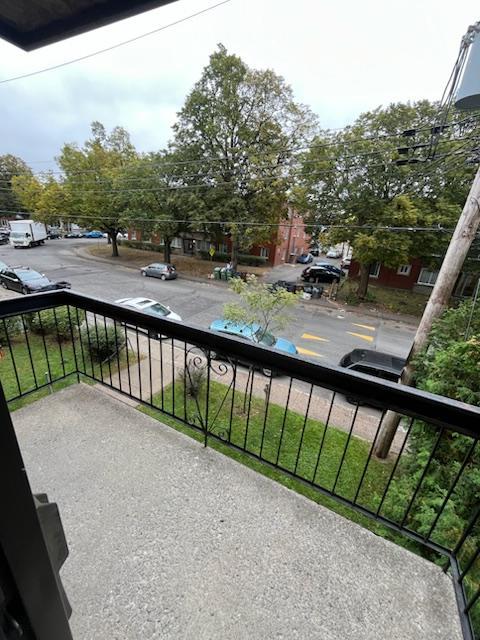 Cartierville 4 1/2 2