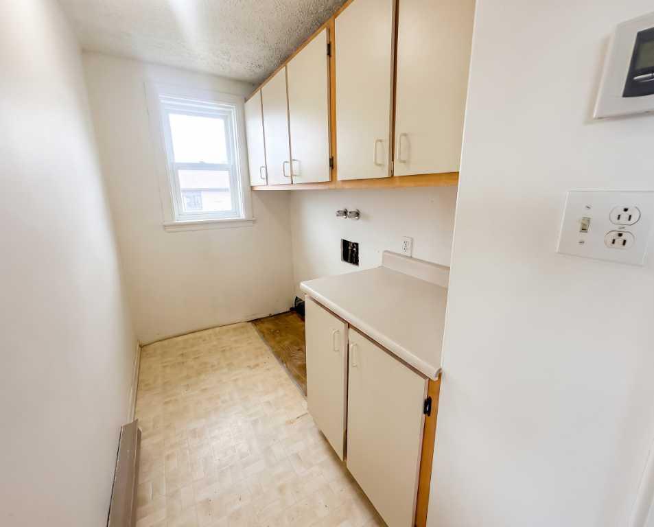 5 ½ À SEULEMENT 995 $/MOIS (Drummondville) 4