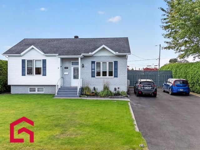 2020 Rue de la Luzerne — photo 1