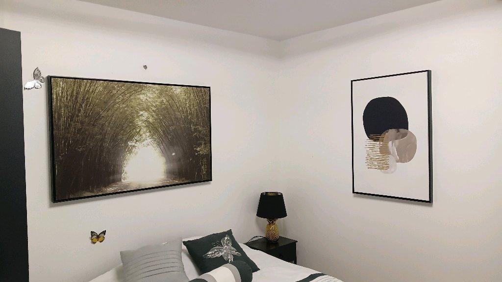 chambre à louer 600 par mois tout compris pour femme seulement Saint-Sauveur de Laurentides 2