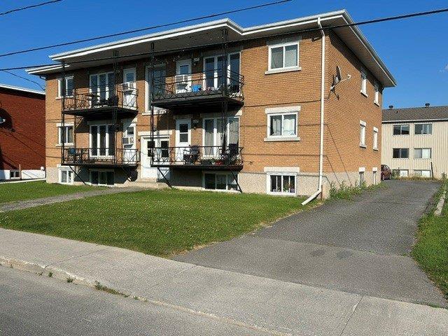 900 906 Rue Chassé — photo 1