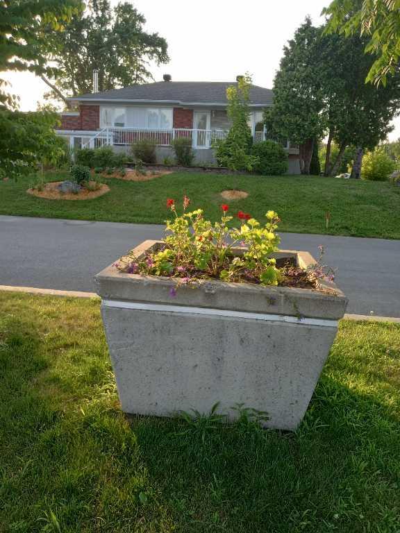 CHAMBRE À LOUER À LA SEMAINE - A DUVERNAY, LAVAL   (AVEC ENTRÉE INDÉPENDANTE) 5