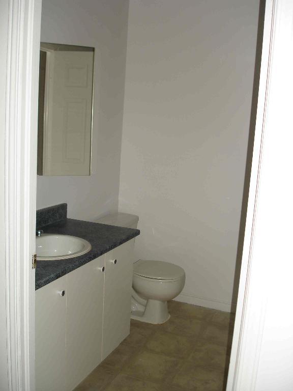 Très grand appartement, près des Promenades 5