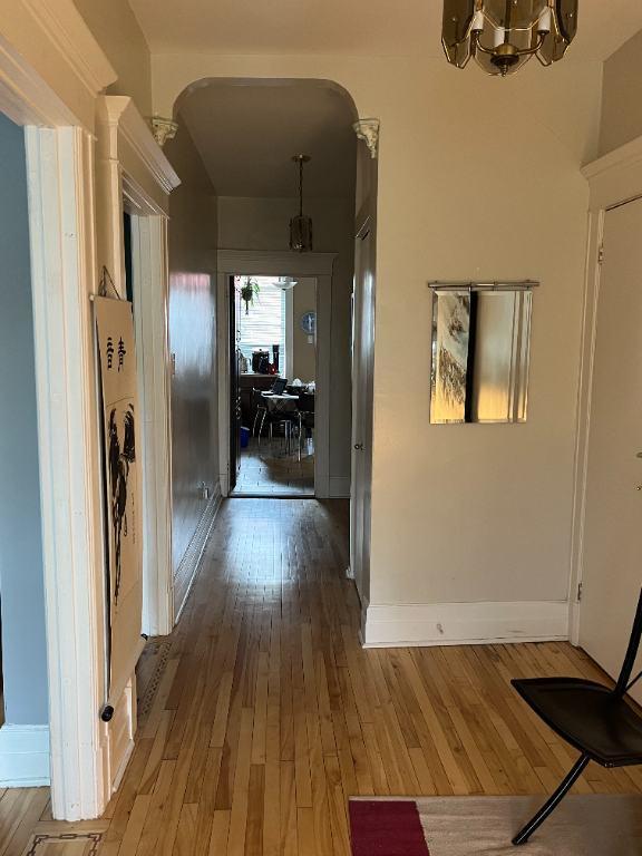 Dispo maintenant à Verdun_4 1/2 près du fleuve et de la Well 5