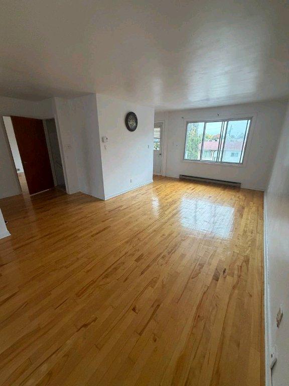 Logement à louer 5 et demi Haut de duplex St-Leonard 3