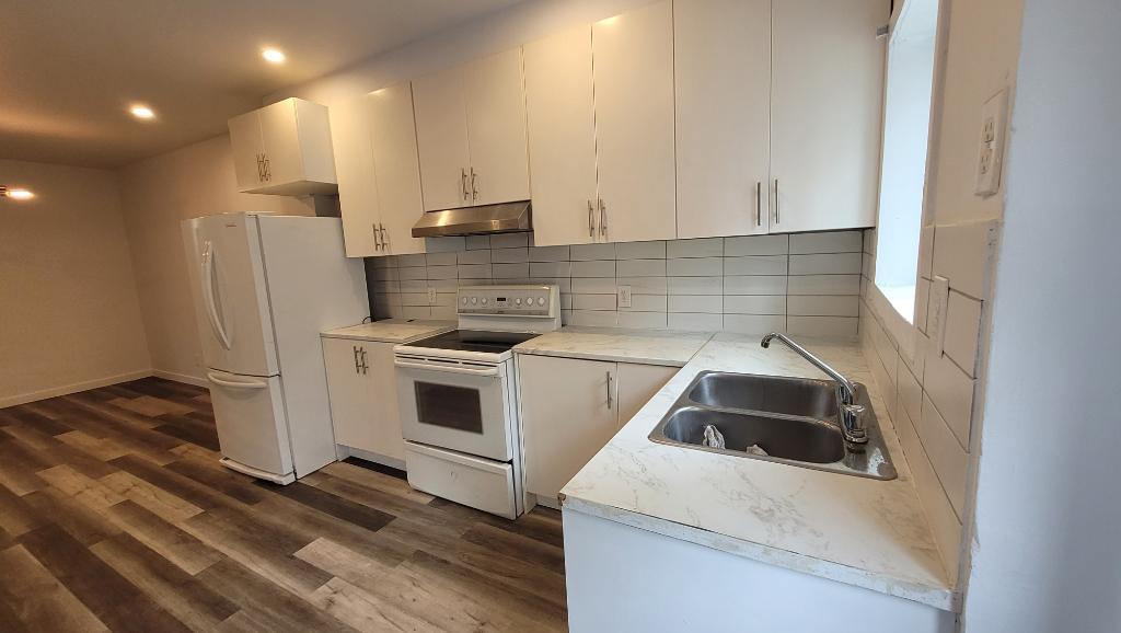 Appartement 7 1/2 à louer - 5 chambres fermées - 2e étage 3