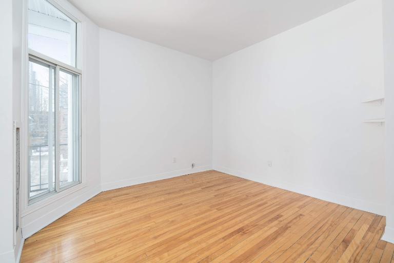 2 CH - 1 SDB - Westmount - $1,725 /mo 3
