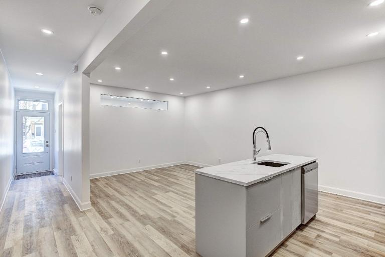 2 CH - 1 SDB - Montréal - $1,895 /mo 5
