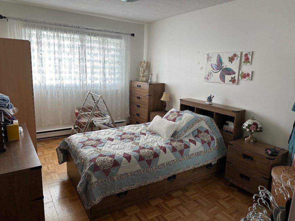 4 1/2 Rivière-Rouge, près de tout les services 4