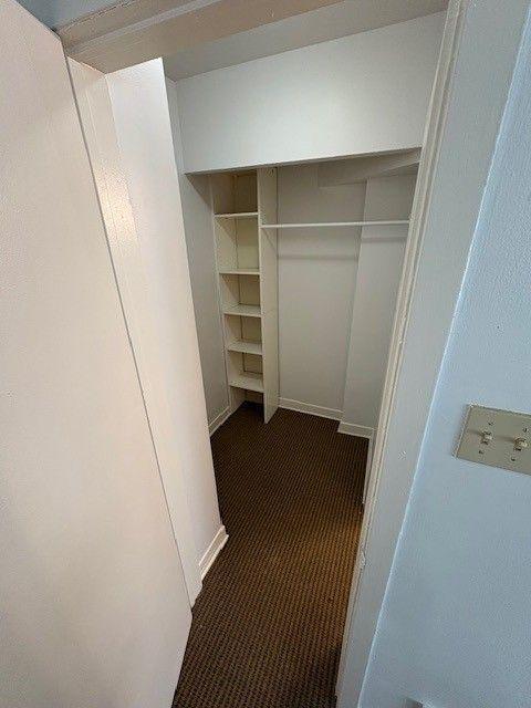 GHETTO MCGILL- STUDIO RENOVÉ & MEUBLÉ- EMPLACEMENT EXCEPTIONNEL 3