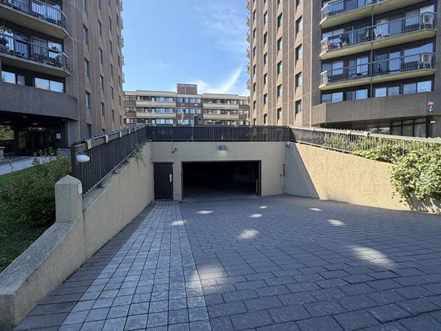 10334, App. 605 — photo 2
