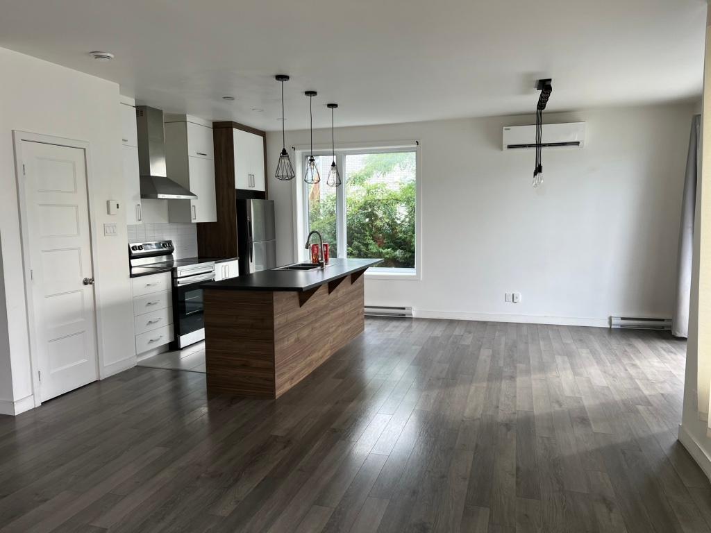 Grand 6½ moderne – 3 chambres – Électroménagers + déneigement inclus | Farnham 3
