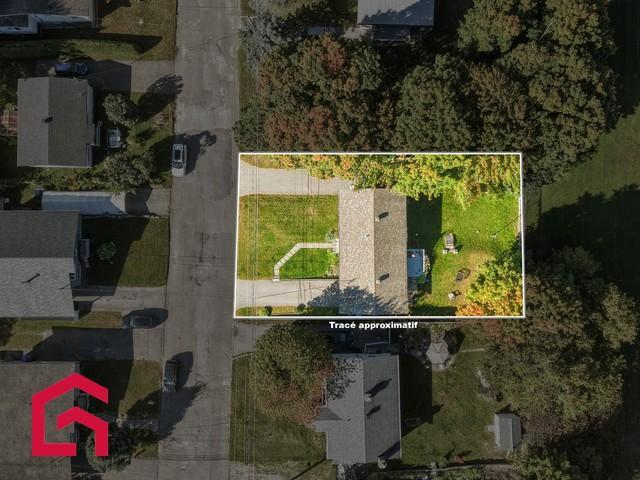 61Z 61AZ 117e Avenue — photo 2