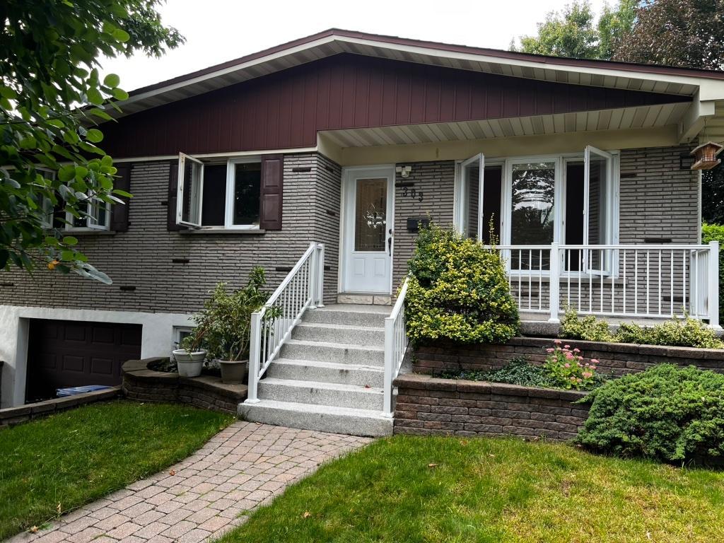 5 1/2 à louer Longueuil (RDC d'un bungalow) 1er octobre