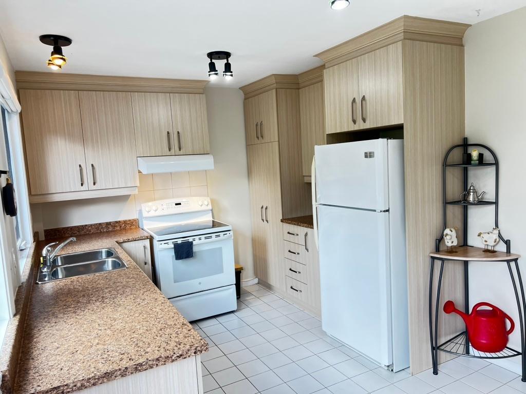 5 1/2 à louer Longueuil (RDC d'un bungalow) 1er octobre 5