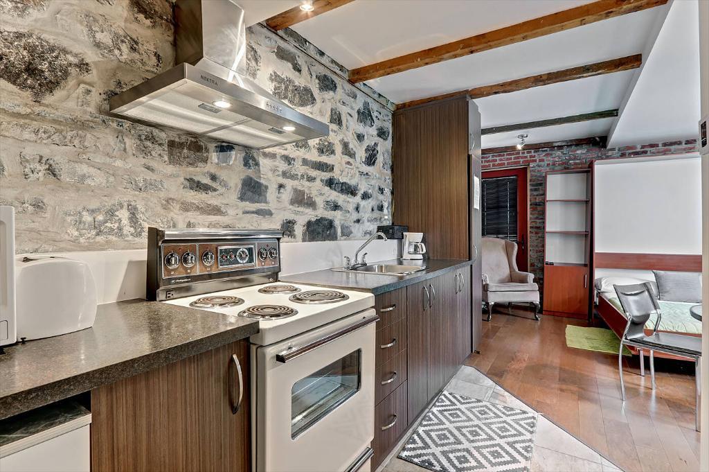 SUPERBE CONDO VIEUX QUEBEC TOUT INCLUS 14 no 4 3