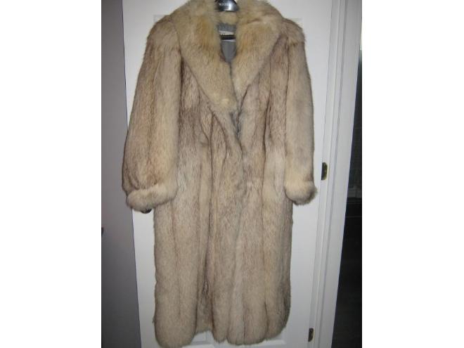 manteau de fourrure usagé à vendre