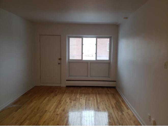 1 CH - 1 SDB - Montréal - $1,200 /mo à louer à St-Laurent - LesPAC.com ...