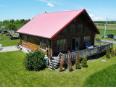 Chambly (Montérégie) : Domaine de 99,63 acres, culture et forêt avec potentiel acéricole, cottage en bois rond de 3 chambres, localisation de choix