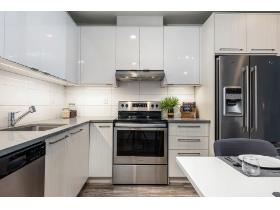 Superbe 1 ch (3 1/2) à louer à Brossard | Outstanding 1 bdrm to rent in Brossard