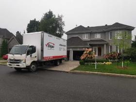 Déménagement Saint-Bruno camions 20 - 24 pieds + 2 déménageurs ( frais Gas - diesel inclus dans prix ... )