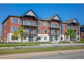 Spacieux 4 1/2 à louer - Quartier équestre  - Garage - Ascenseur 