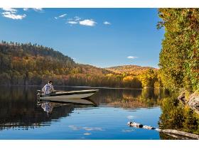 Terrains Avec Superbe Vue sur Montage et lac Front Sud